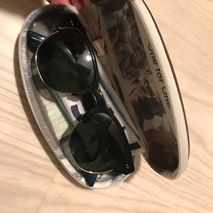 TOMS sunglasses